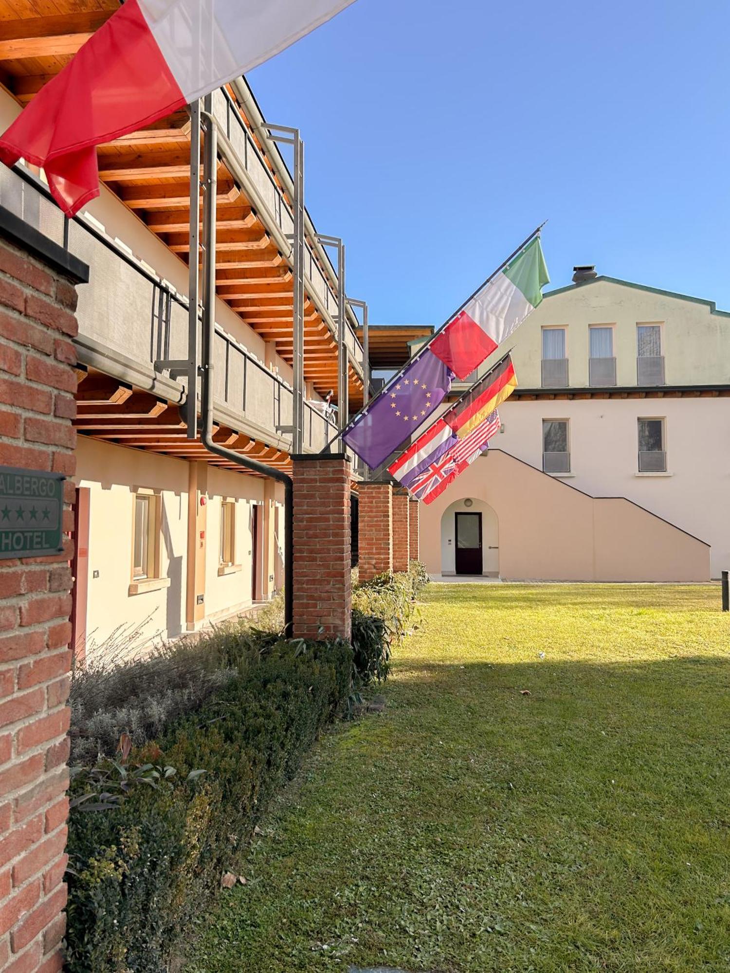 Hotel Della Torre 1850 Ponte San Marco Kültér fotó